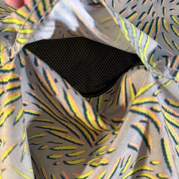 prAna Mens Lost Sol Printed Short Sleeve Button up Shirt Mens size large UPF30+ - Picture 2 of 8